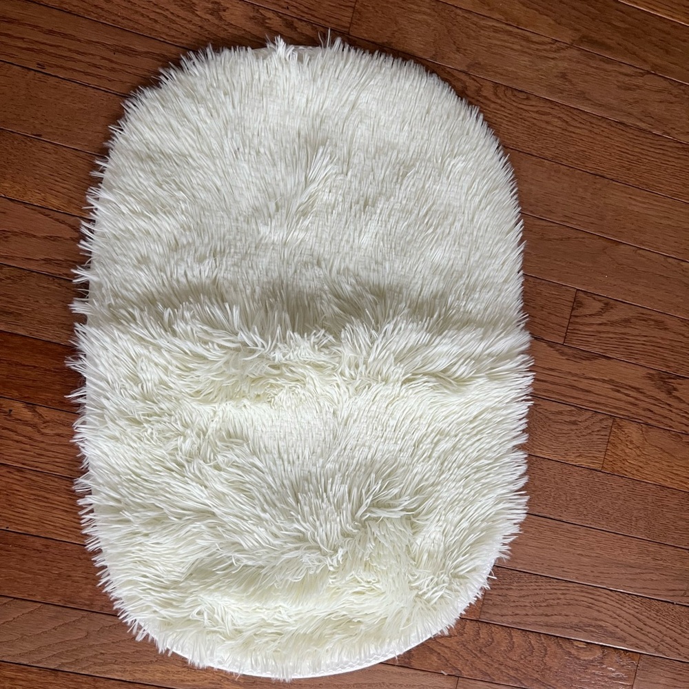 Faux fur rug